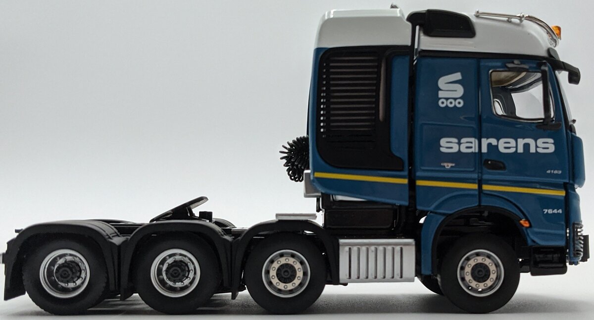 IMC 20-1070 1:50 Mercedes Arocs BigSpace 8x4 W/Fassi Crane & Generator