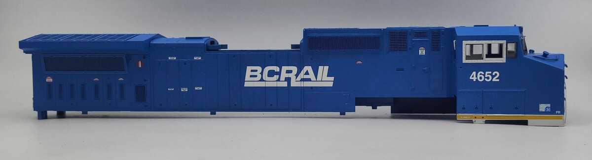 Lionel 39570-2 BC Rail Dash 9-44CW Diesel Locomotive Body Shell #4652