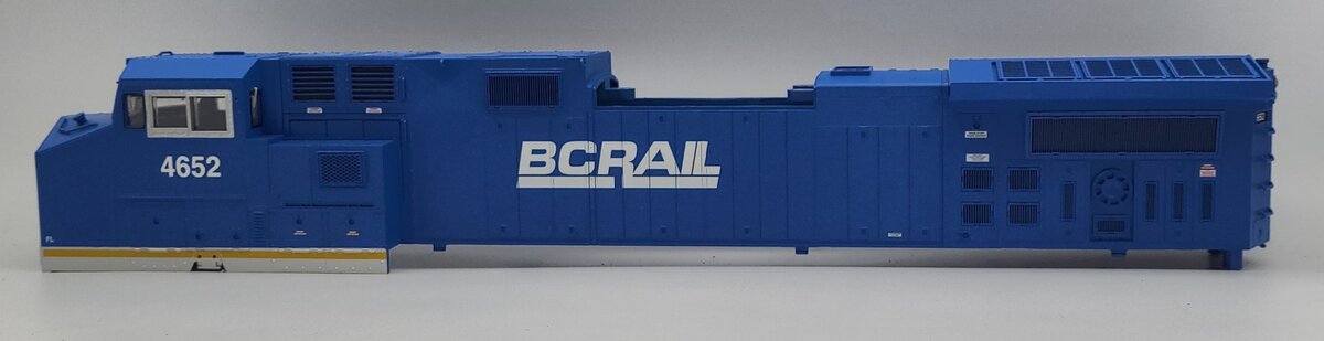 Lionel 39570-2 BC Rail Dash 9-44CW Diesel Locomotive Body Shell #4652