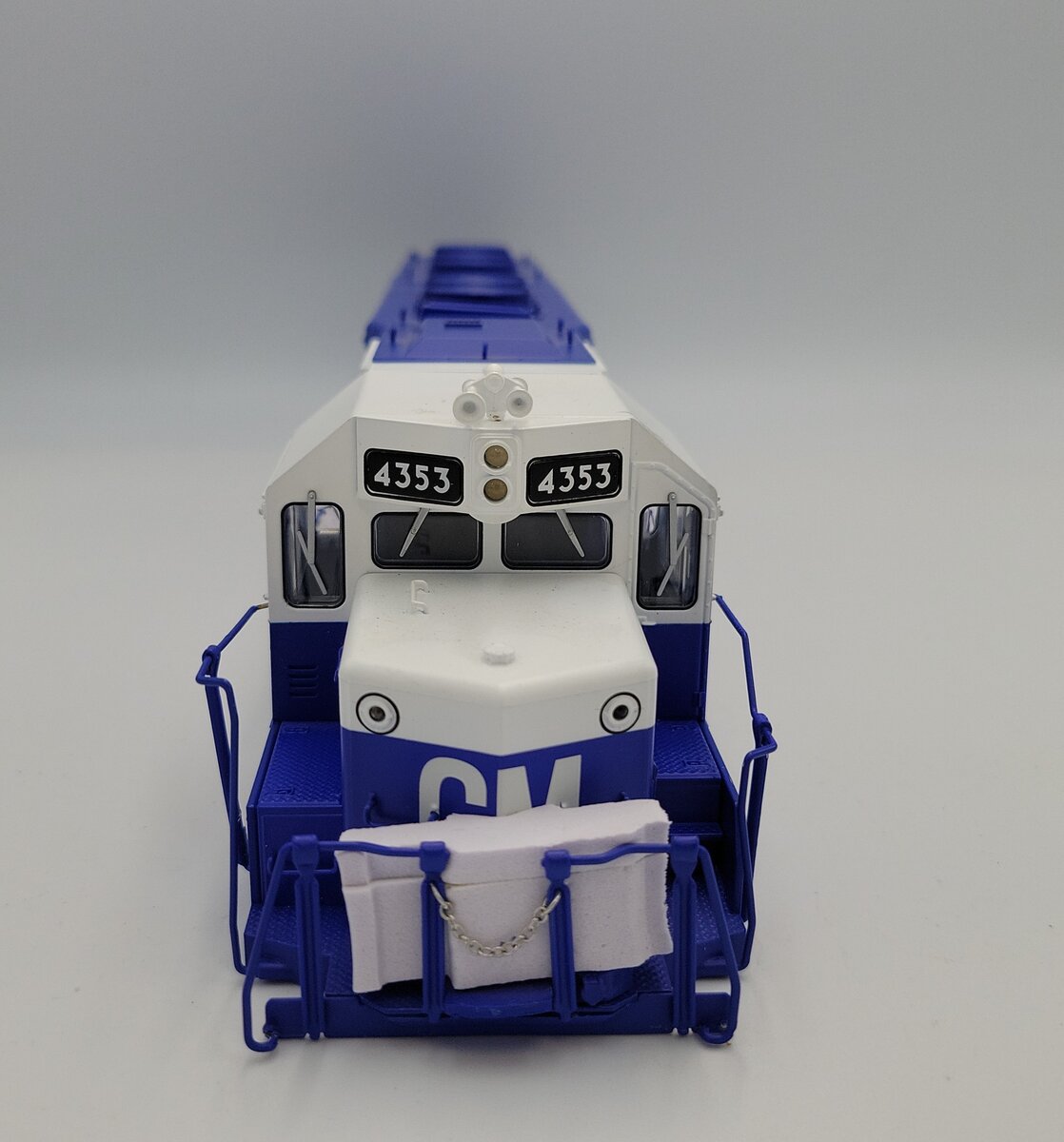 Lionel 4353-1 O Gauge Blue/White EMD Superbass Diesel Locomotive Shell #4353