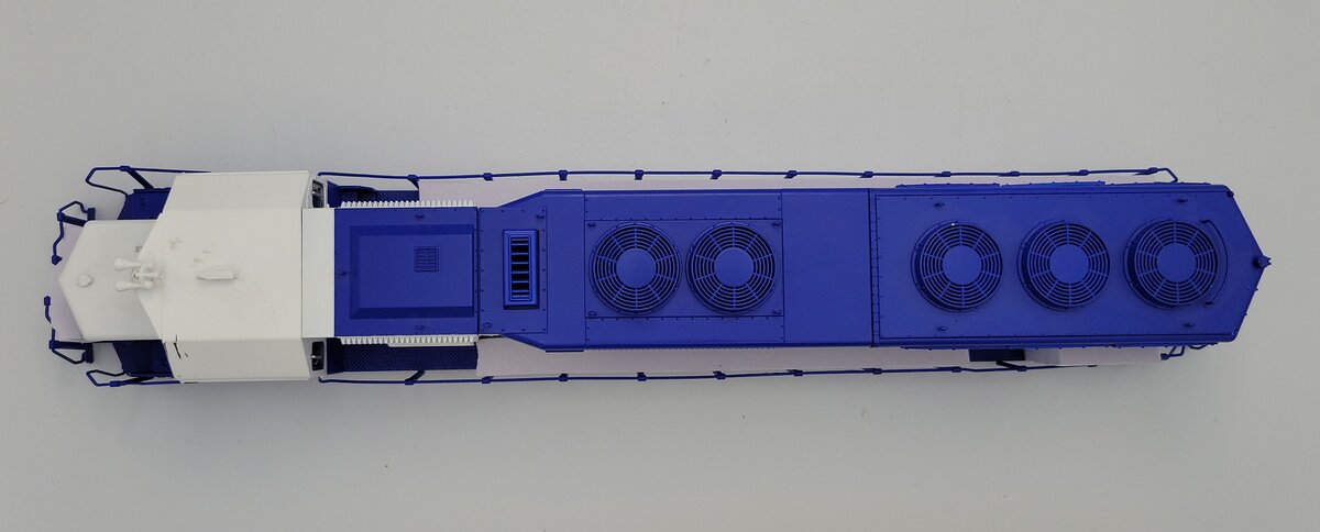Lionel 4353-1 O Gauge Blue/White EMD Superbass Diesel Locomotive Shell #4353