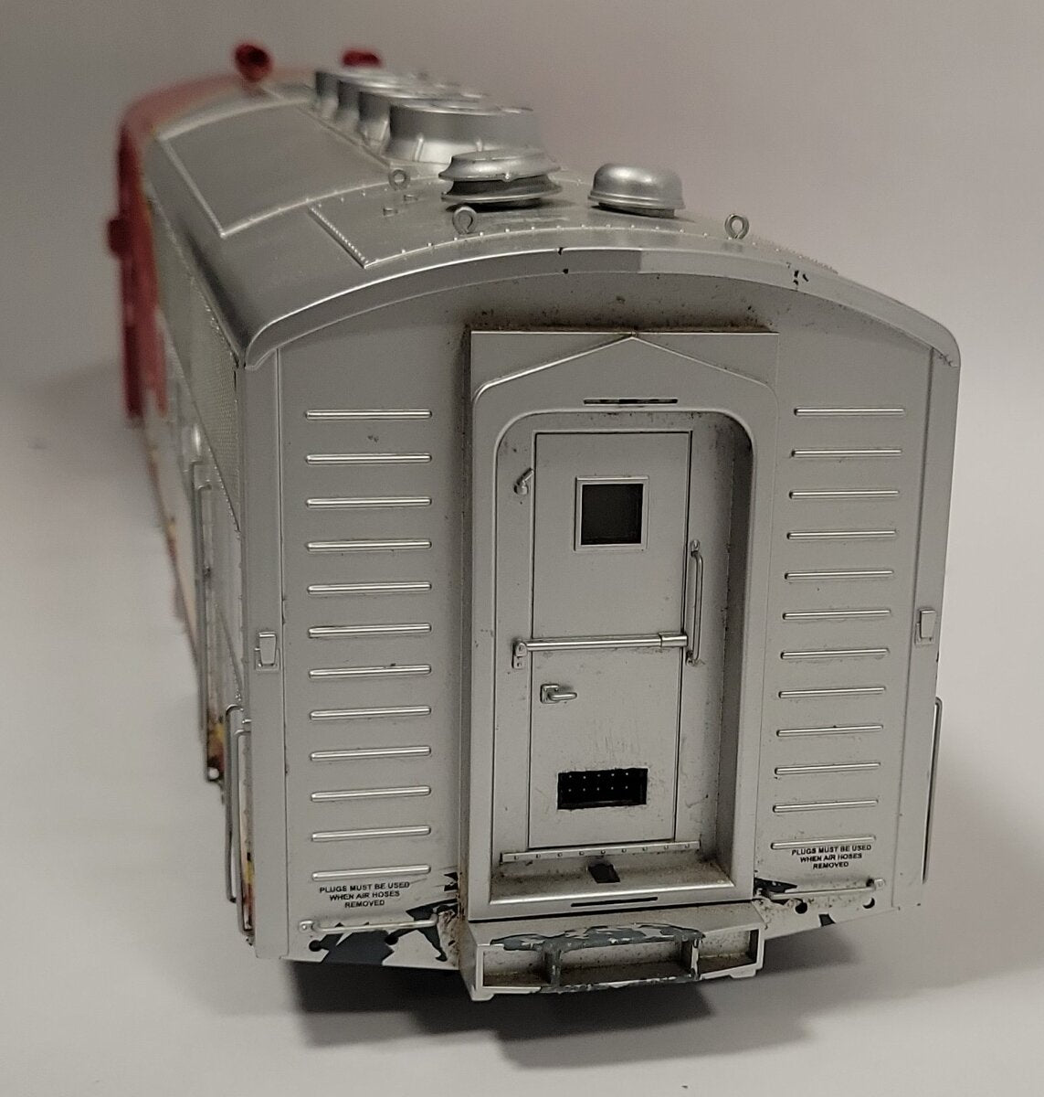 MTH 70-2013-10 G Scale Santa Fe Diesel Loco Shell with Trim #16