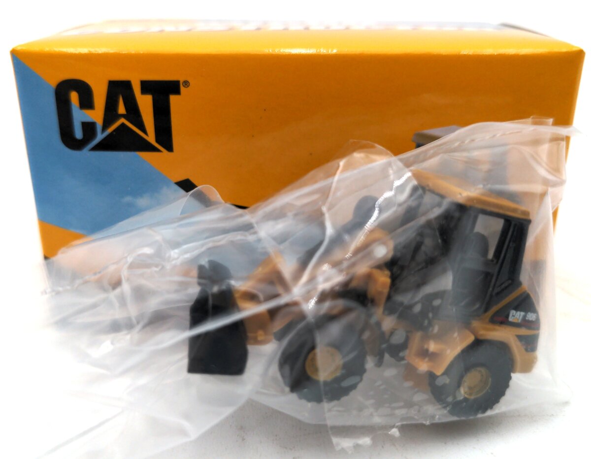 DieCast Masters 85972CB Cat 906 Wheel Loader