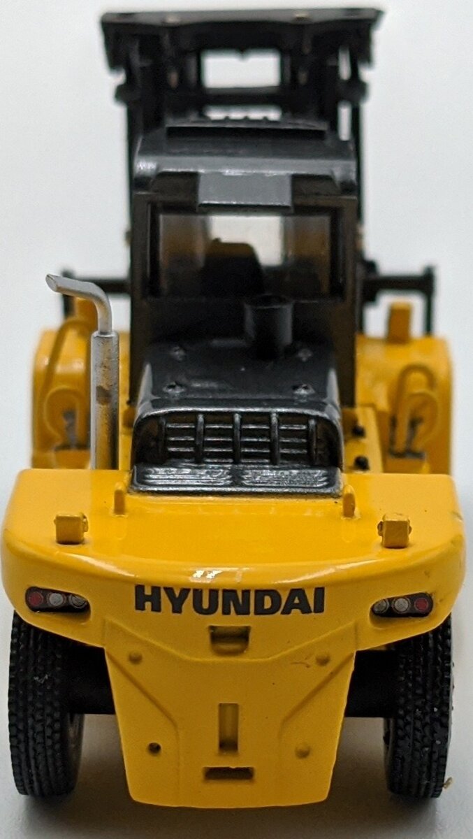 IMC 31-0111 1:87 Hyundai 250D-9 Forklift