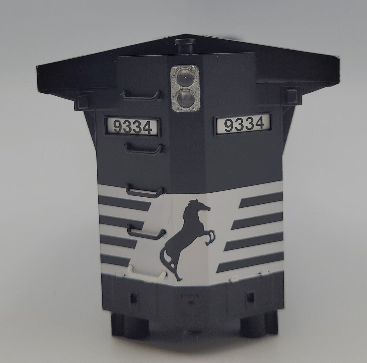 Lionel 39588-2 Norfolk Southern Dash 9-44CW Diesel Locomotive Shell #9334