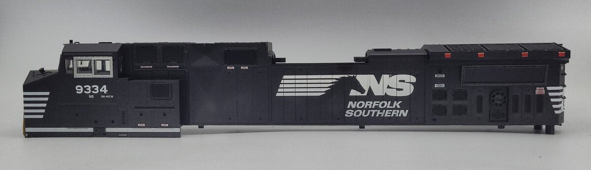 Lionel 39588-2 Norfolk Southern Dash 9-44CW Diesel Locomotive Shell #9334