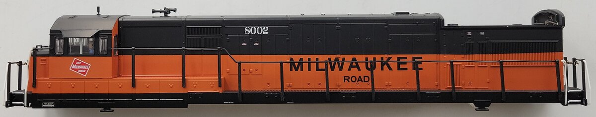 American Flyer 48192-2 Milwaukee Road Legacy U-33C Diesel Loco Body Shell #8002