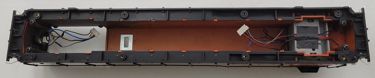 American Flyer 48191-2 Milwaukee Road Legacy U-33C Diesel Locomotive Shell #5702
