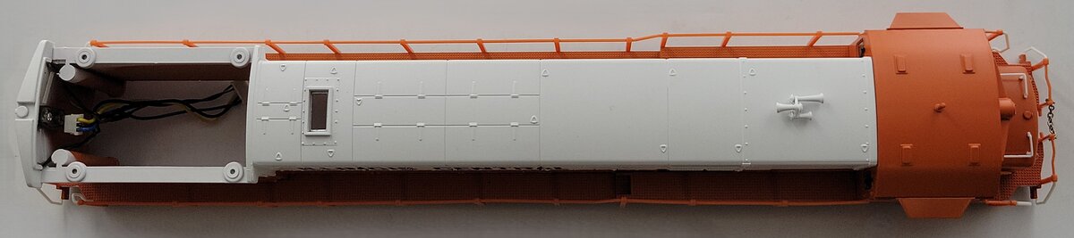 American Flyer 48189-2 Illinois Central Legacy U-33C Diesel Loco Shell #5054