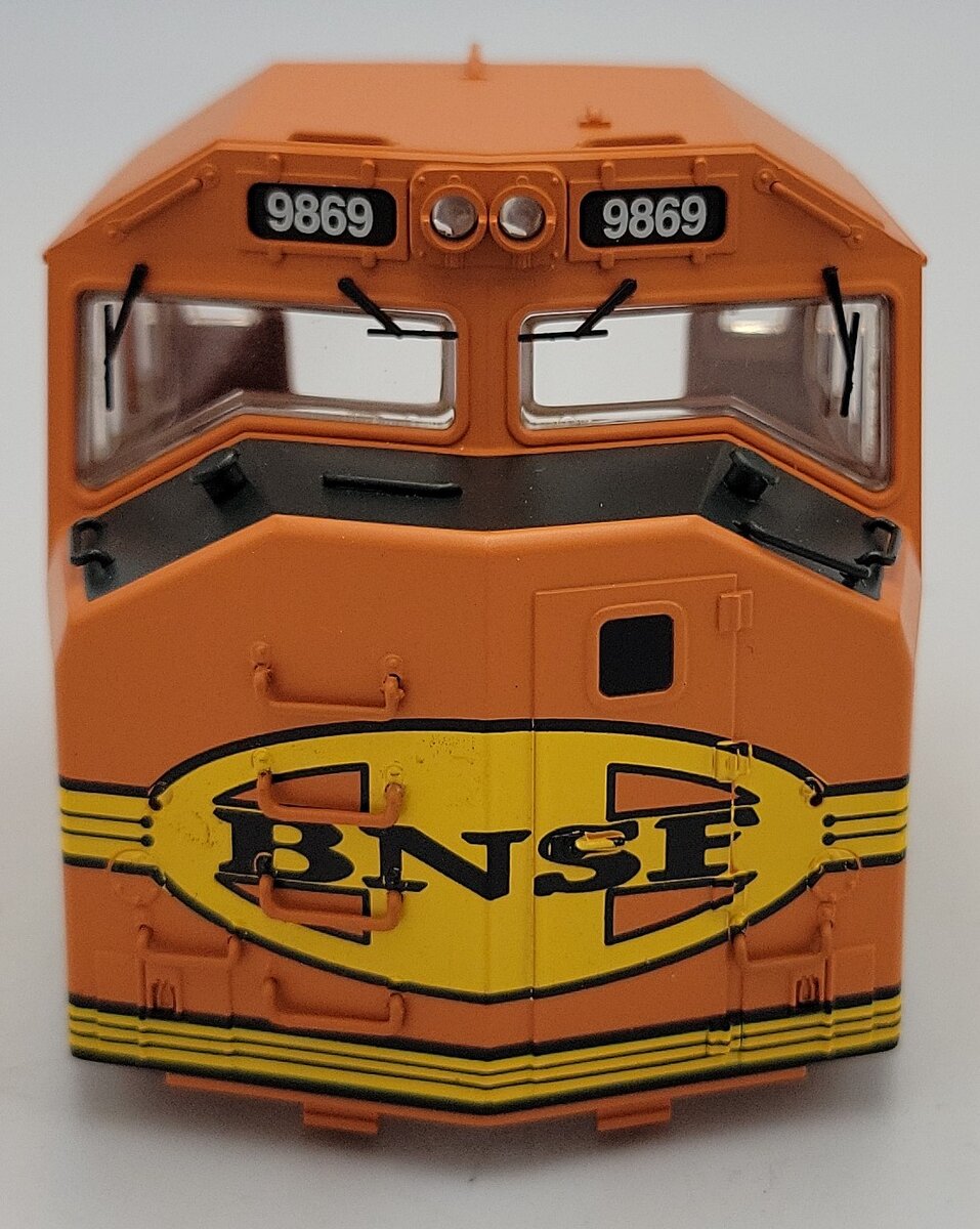 Lionel 18262-7 O Gauge Dash-9 BNSF Warbonnet Shell Front Nose #9869 - Boxed