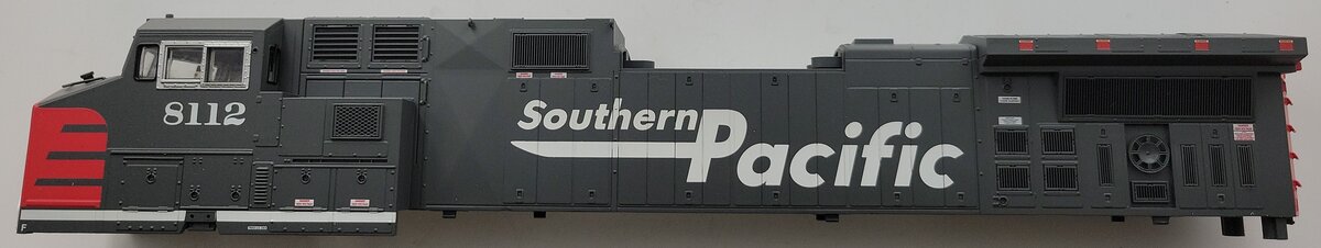 Lionel 39577-2 Southern Pacific GE Dash-9 Diesel Locomotive Body Shell #8112