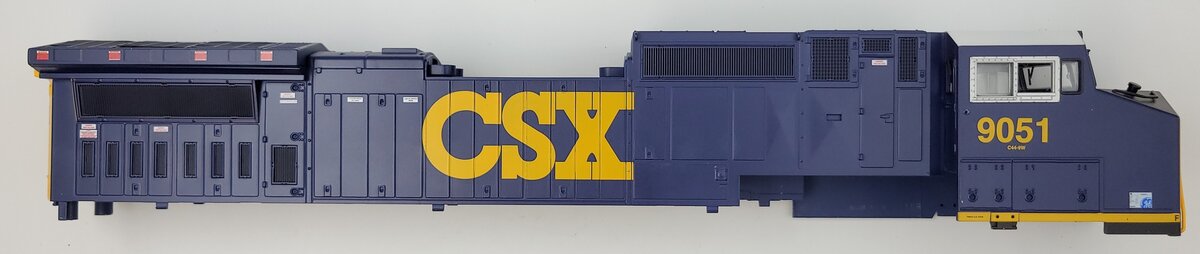 Lionel 39583-2 CSX Legacy DASH-9 Diesel Locomotive Body Shell #9036