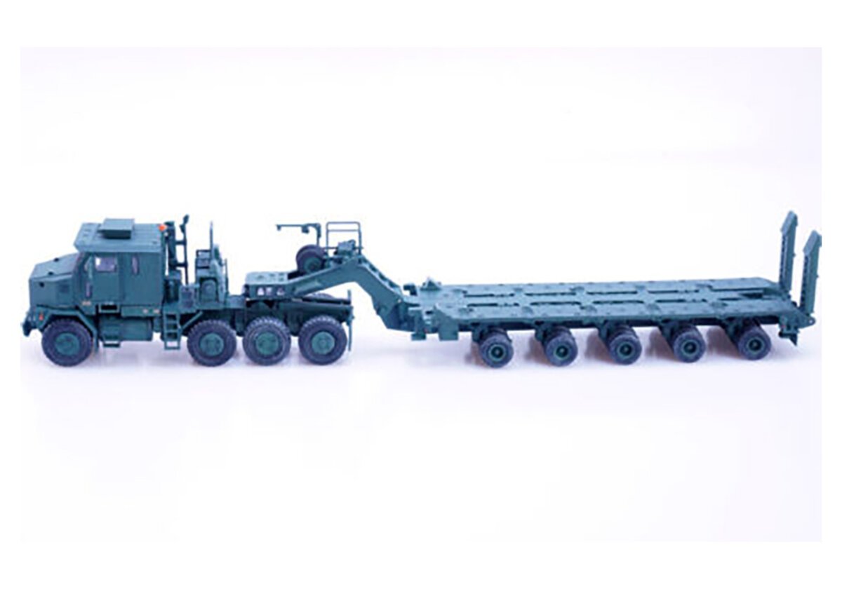 Panzerkampf PZ12206PB 1:72 Oshkosh M1070 Heavy Equipment Transporter (HET)