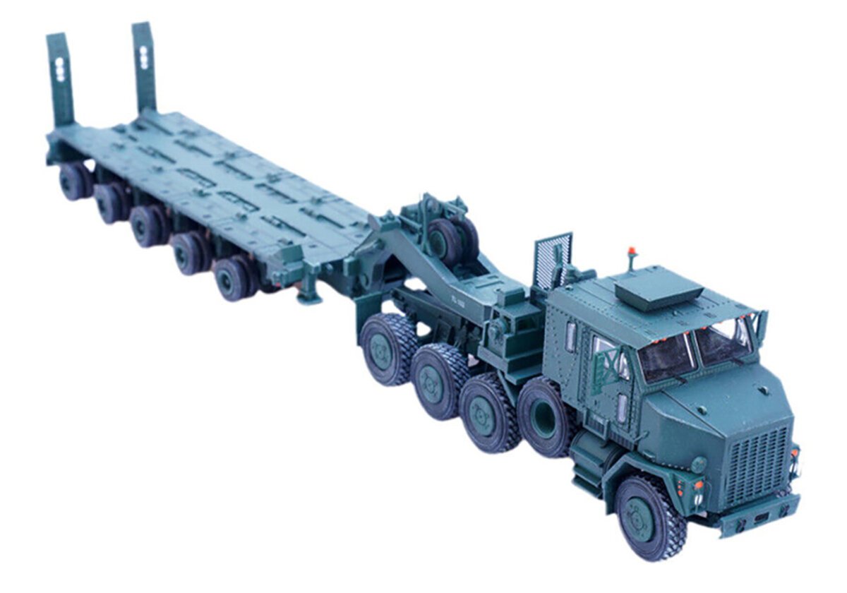 Panzerkampf PZ12206PB 1:72 Oshkosh M1070 Heavy Equipment Transporter (HET)