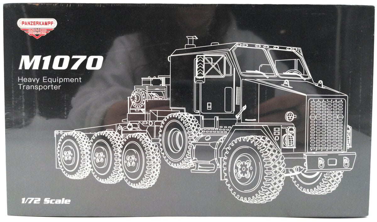 Panzerkampf PZ12206PC 1:72 Oshkosh M1070 Heavy Equipment Transport - Desert Tan