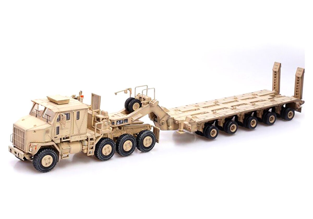 Panzerkampf PZ12206PC 1:72 Oshkosh M1070 Heavy Equipment Transport - Desert Tan