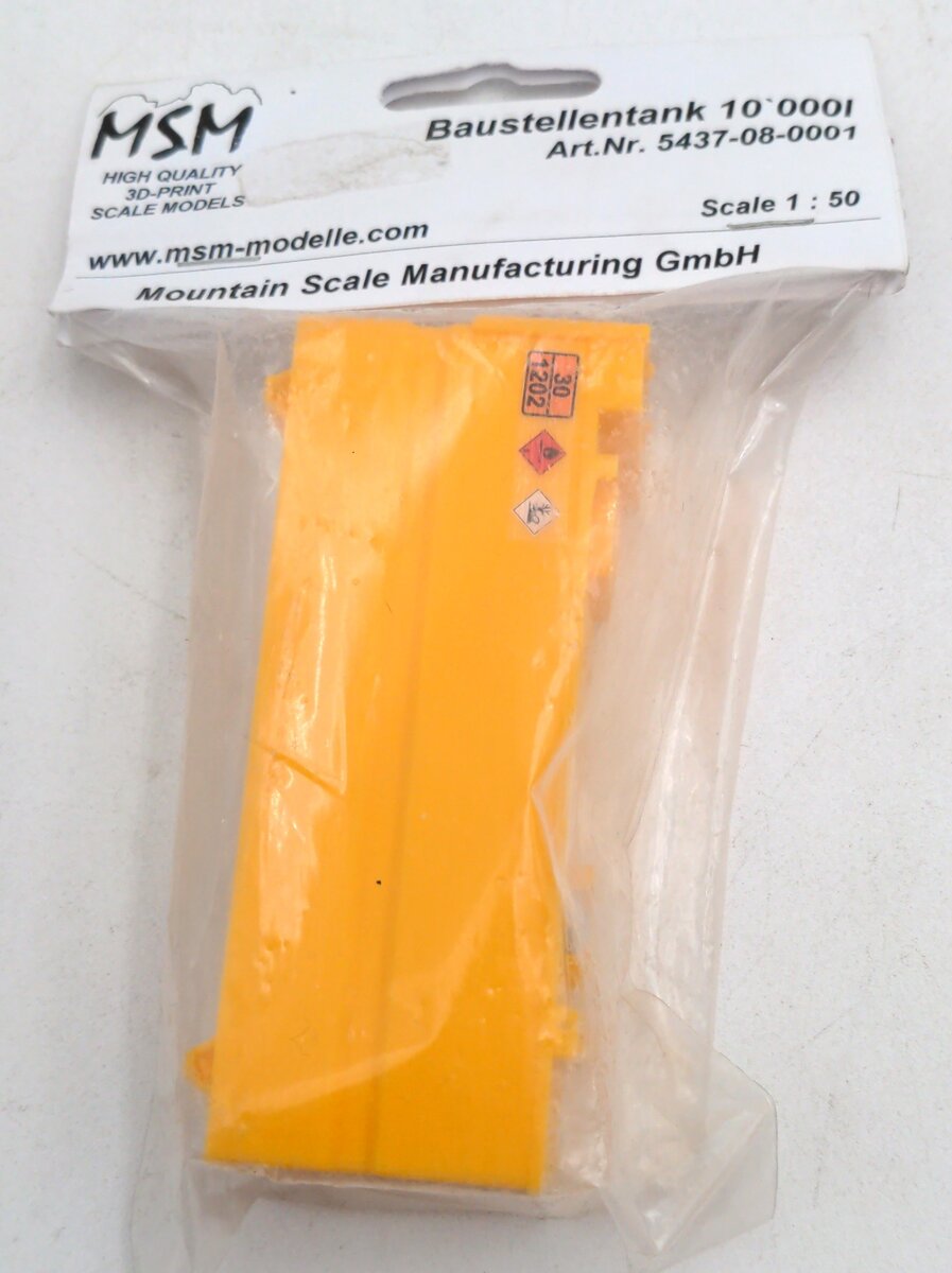 MSM 5437-01 1:50 Scale 10,000-Liter Yellow Construction Site Tank