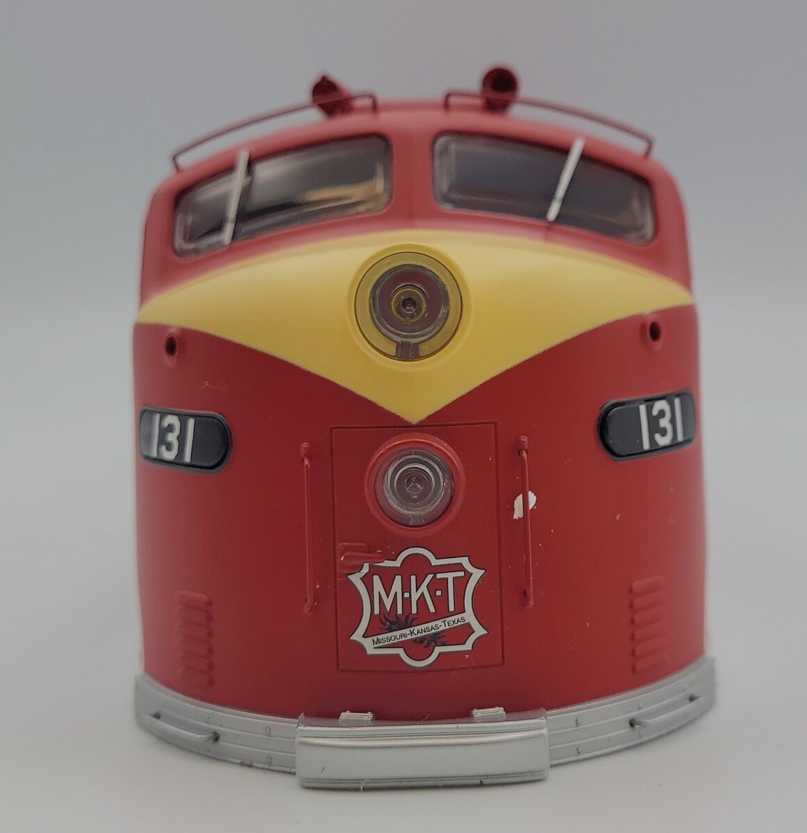 Lionel 81235-2 MKT E8 Powered A Unit Diesel Locomotive Body Shell #131