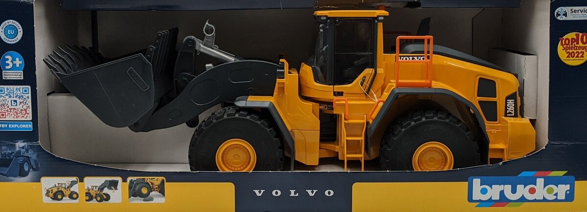 Bruder 02458 1:16 Volvo L260H Wheel Loader