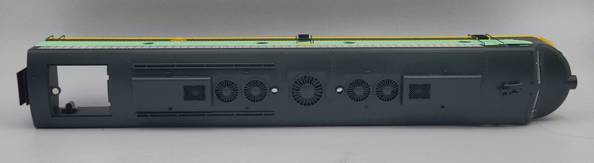 Lionel 81233-2 Erie E8 Diesel Locomotive Unpowered A Unit Shell #827