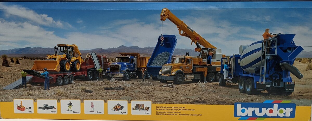 Bruder 02816 1:16 Mack Granite Snowplow Truck