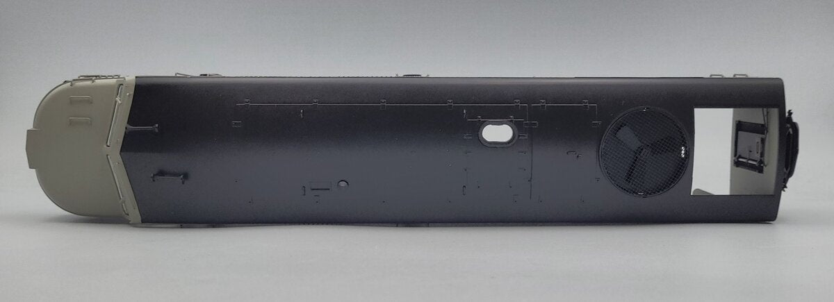 Lionel 81509-2 Baltimore & Ohio Non-Powered FA-2 A Unit Diesel Body Shell #827