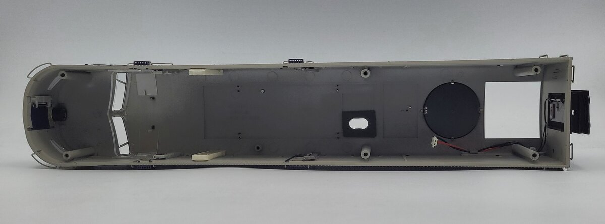 Lionel 81509-2 Baltimore & Ohio Non-Powered FA-2 A Unit Diesel Body Shell #827