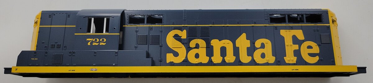 MTH 20-2802-1  Santa Fe GP-9 Diesel Locomotive Body Shell without Trim #722