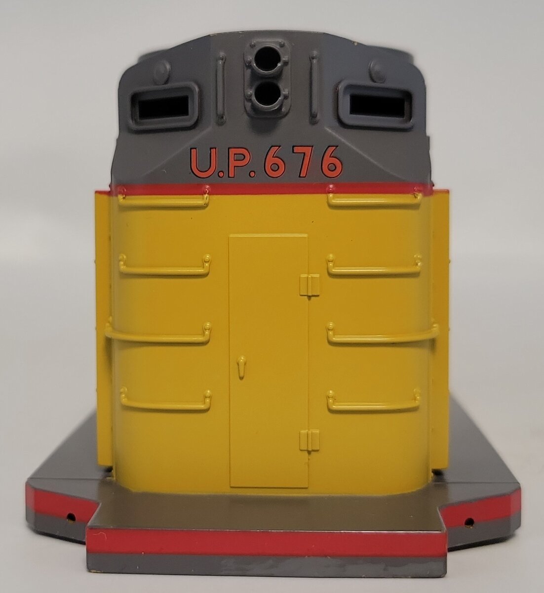 MTH 30-202710-1 RS-27 Union Pacific Diesel Body Shell without Trim # 676