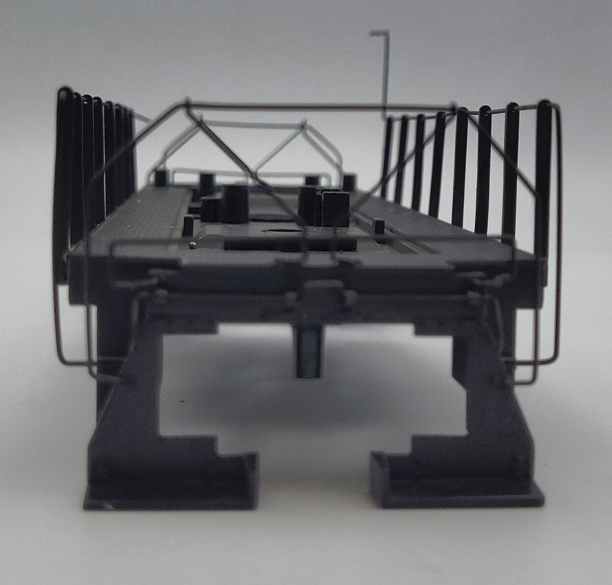 Lionel 82114-34 Black Diecast Burlington S2 Diesel Switcher Handrail Frame