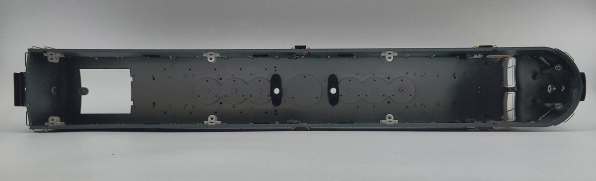 Lionel 81238-2 Seaboard E8 Powered Diesel Locomotive A Unit Shell #3051