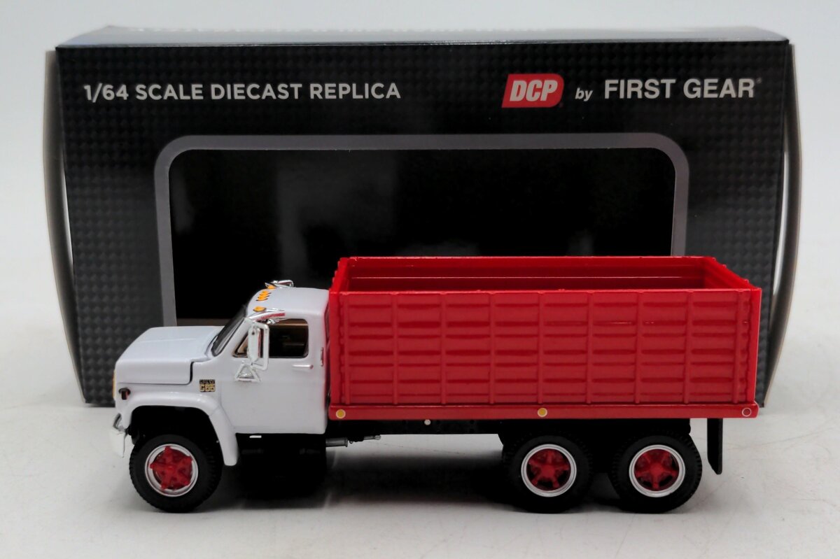 First Gear 60-0886 1:64 Scale Chevy C65 Tandem Axle Grain Truck White and Red
