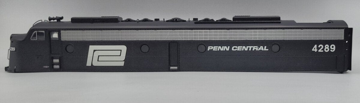 Lionel 81223-2 Penn Central E8 A Unit Diesel Locomotive Body Shell #4289