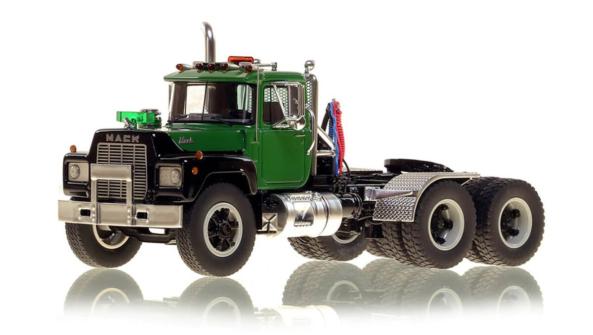 Fire Replicas 103-3 1:50 Mack RD688 SX 1987 Tandem Axle Tractor - Green/Black