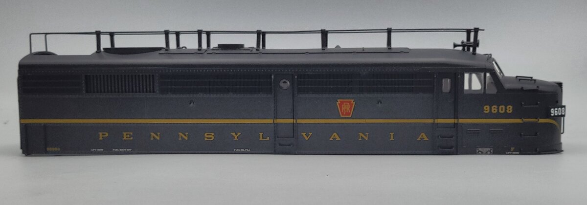 Lionel 81520-7 PRR FA-2 Powered A Unit Diesel Locomotive Body Shell #9608
