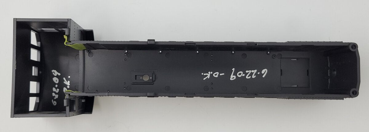 MTH 20-2941-1 O Gauge U.S. Army Alco S-2 Diesel Switcher Shell without Trim