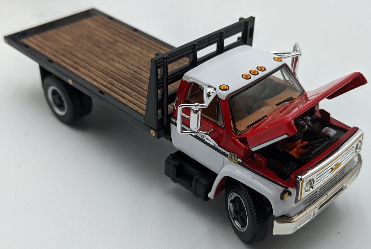 First Gear 60-0888 1:64 Chevrolet C65 W/Single Axle Flatbed White/Red