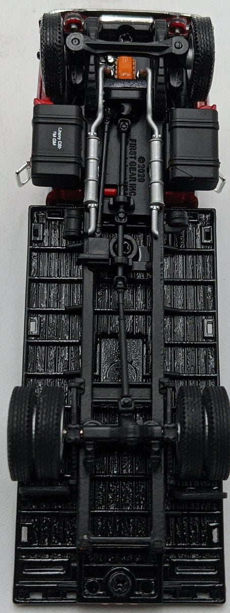 First Gear 60-0888 1:64 Chevrolet C65 W/Single Axle Flatbed White/Red
