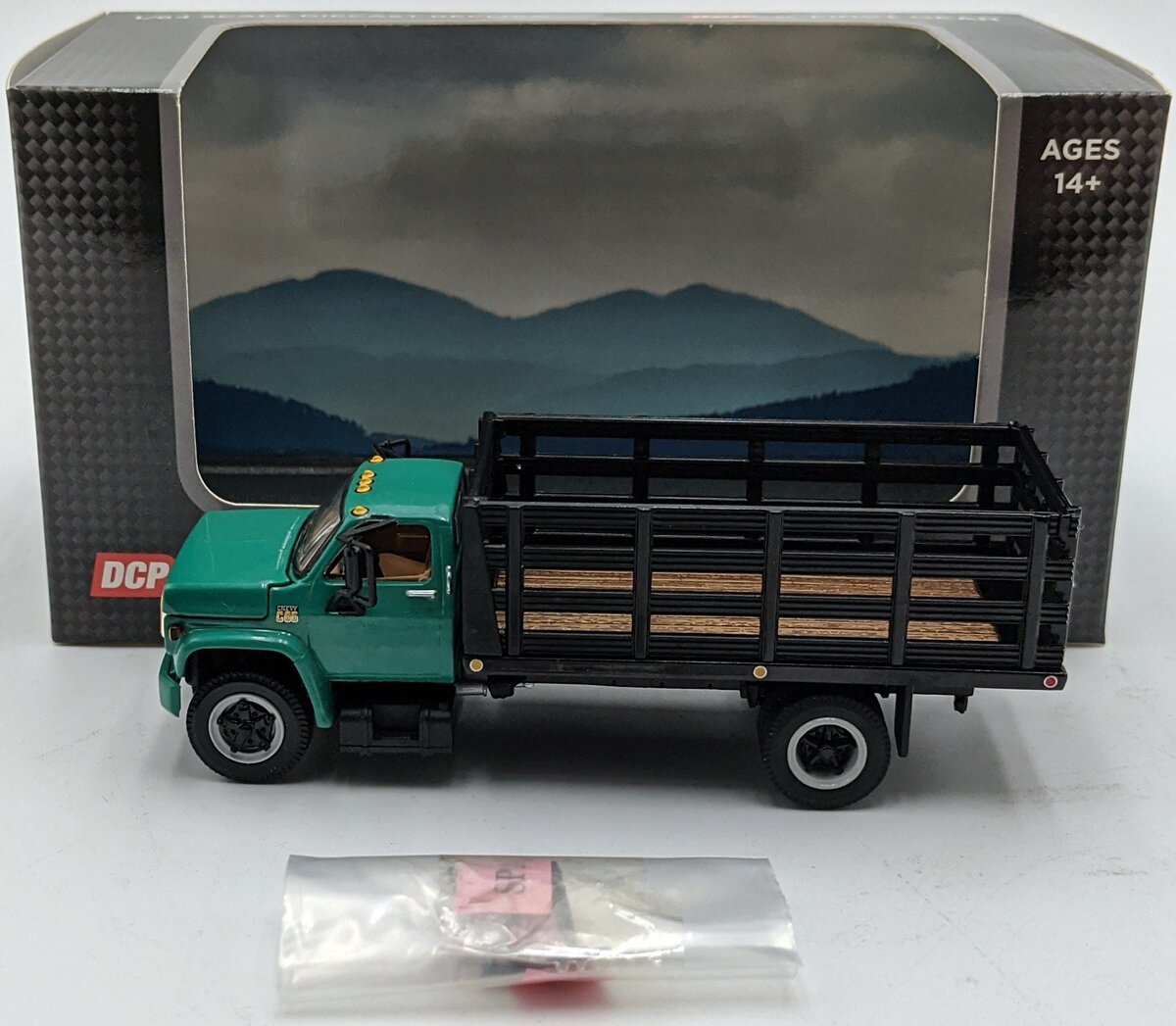 First Gear 60-0918 1:64 Chevrolet C65 Single Axle W/Stake Body Green
