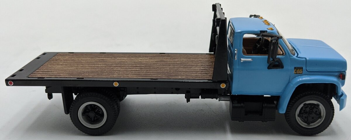 First Gear 60-0915 1:64 Chevrolet C65 Single Axle W/Flatbed Blue