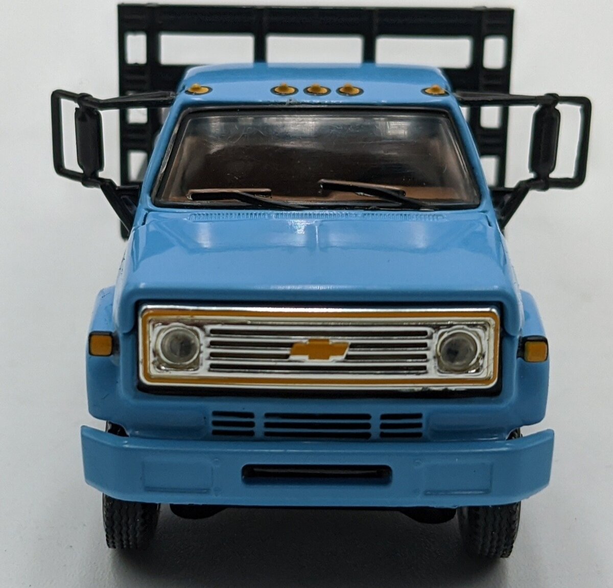 First Gear 60-0915 1:64 Chevrolet C65 Single Axle W/Flatbed Blue