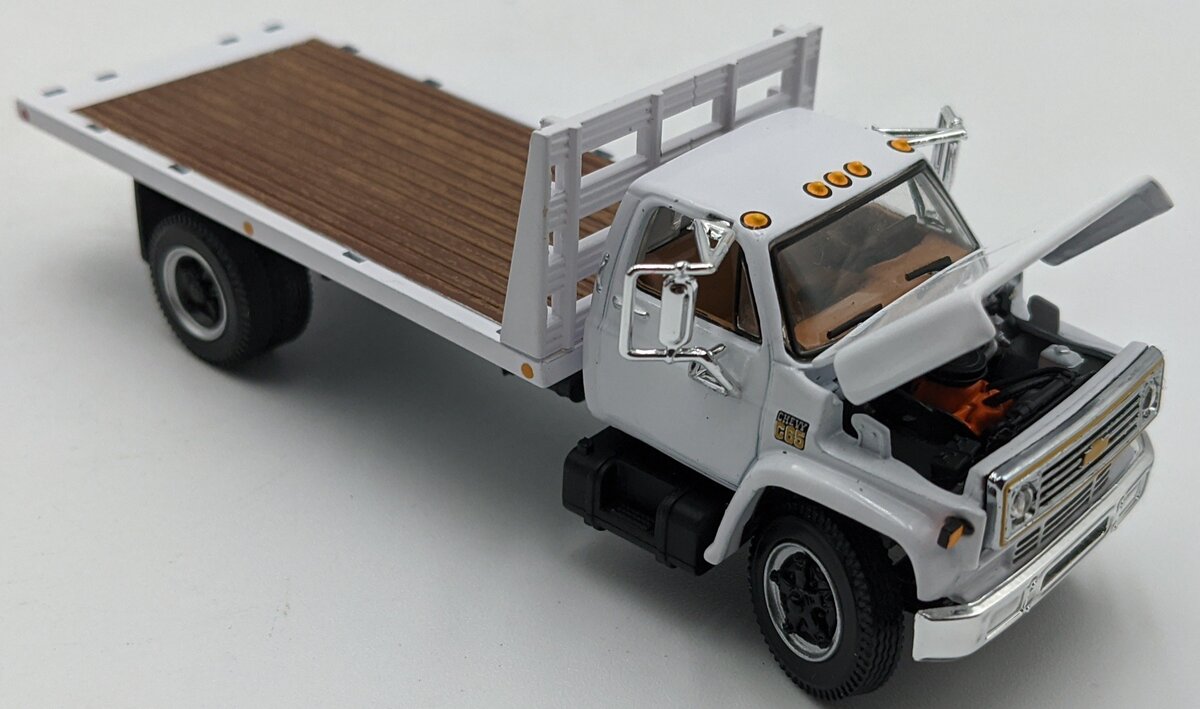 First Gear 60-1021 1:64 1:64 Chevrolet C65 W/Single Axle Flatbed White/White
