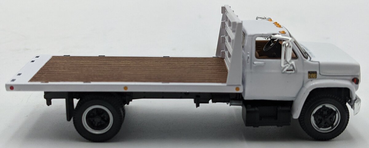 First Gear 60-1021 1:64 1:64 Chevrolet C65 W/Single Axle Flatbed White/White