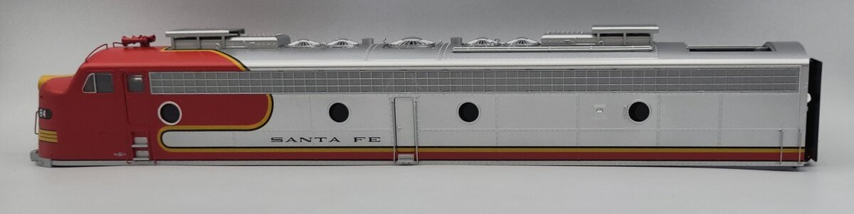 Lionel 81220-2 Santa Fe E8 Powered A Unit Diesel Locomotive Body Shell #84