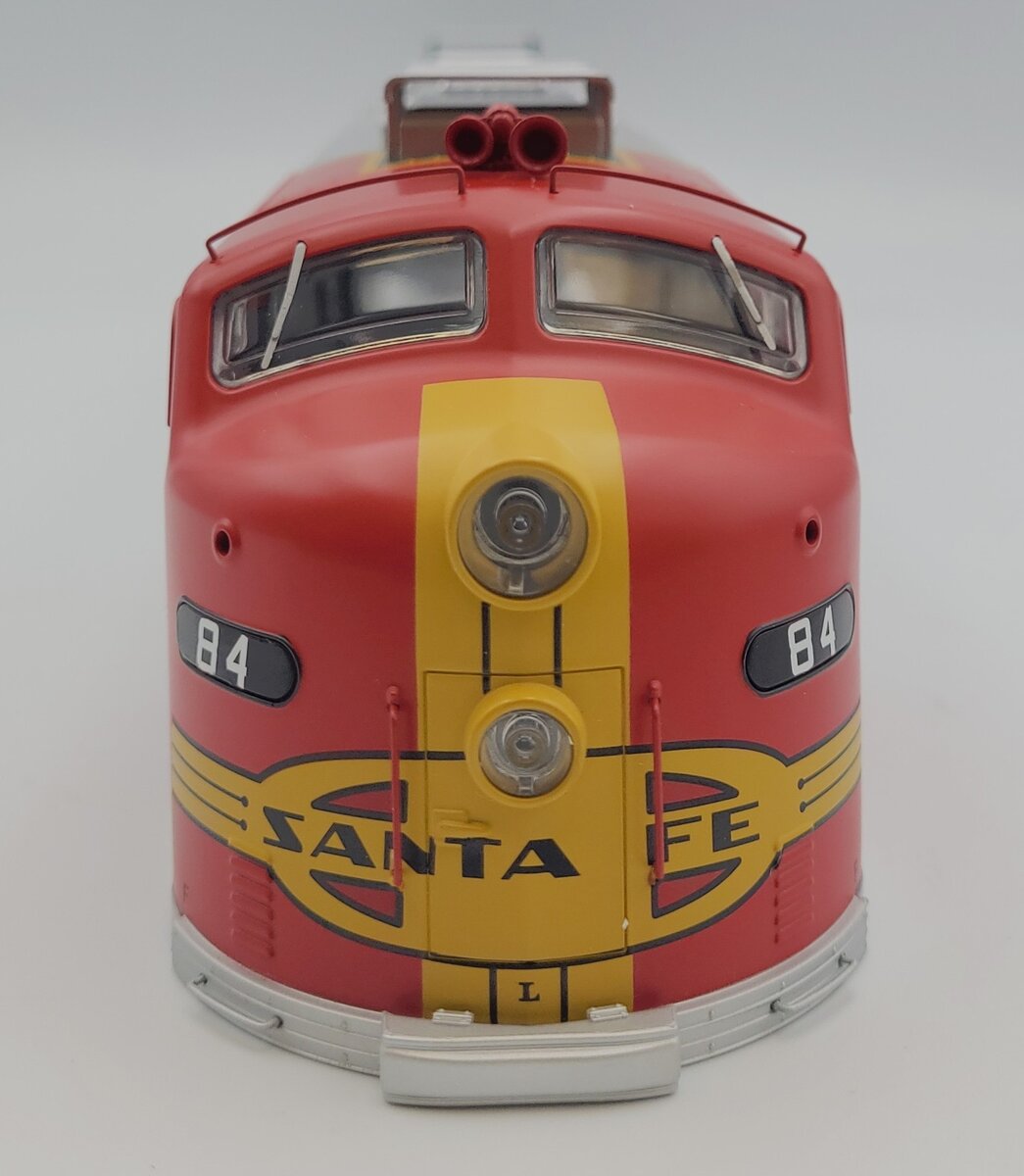 Lionel 81220-2 Santa Fe E8 Powered A Unit Diesel Locomotive Body Shell #84