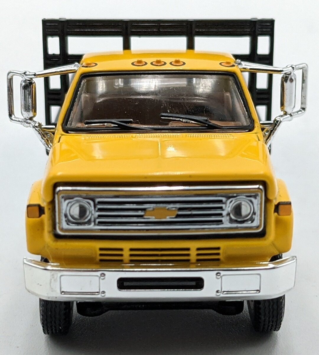 First Gear 60-0923 1:64 Chevrolet C65 W/Single Axle Flatbed Yellow/Black
