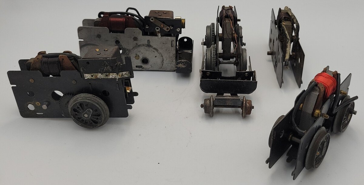 Marx MX-DRM-1 O Gauge Steam Loco Double Reduction Motor Frames (Bag of 5)