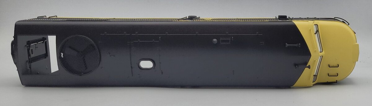 Lionel 81511-7 Erie FA-2 Powered A Unit Diesel Locomotive Body Shell #736