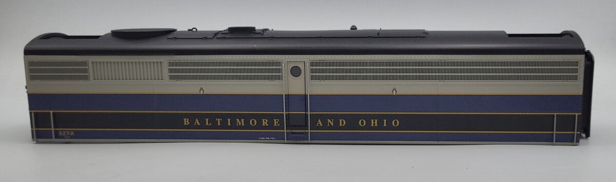 Lionel 81529-2 Baltimore & Ohio FB-2 B Unit Diesel Loco Body Shell #827