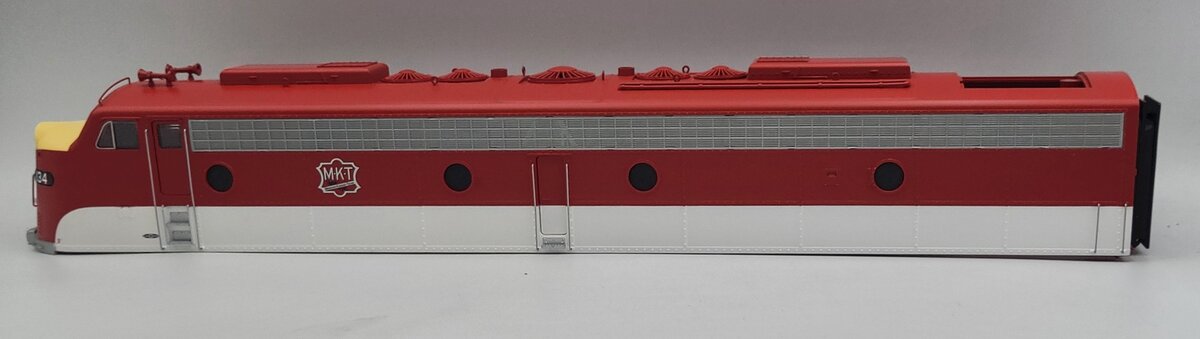 Lionel 81236-2 MKT E8 Unpowered A Unit Diesel Locomotive Body Shell #134